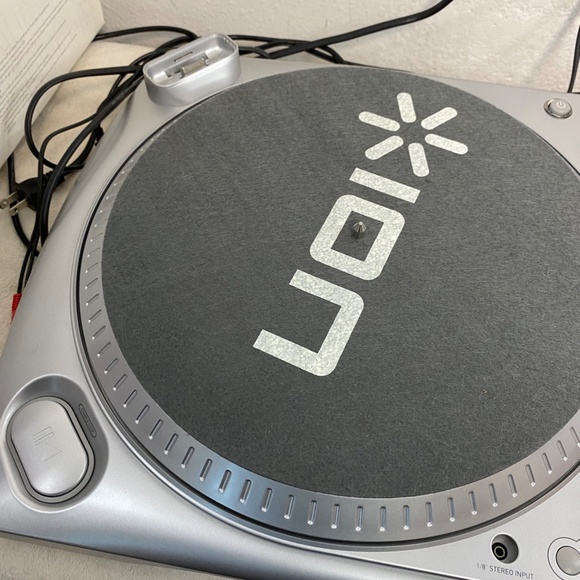 ION LP Dock USB Turntable LP to digital converter, USB-IPOD-Recording IN Box - Picture 8 of 17